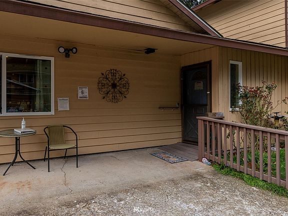 Home main entrance