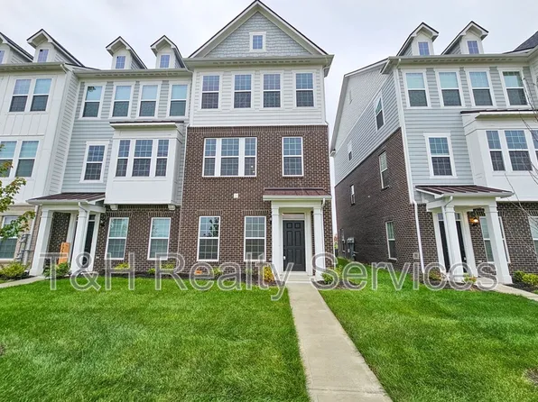1734 Blenker Dr, Carmel, IN 46074