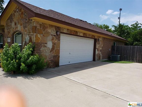 4th image of 2407 Duran Dr