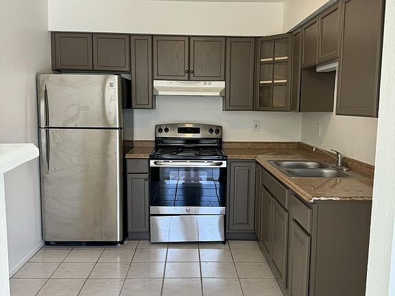 5th image of 1326 E VISTA Avenue