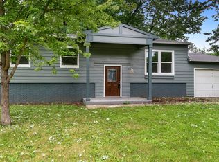 8609 Wakefield Dr, Machesney Park, IL 61115