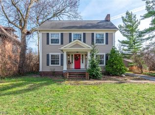 2460 Kenilworth Rd, Cleveland Heights, OH 44106