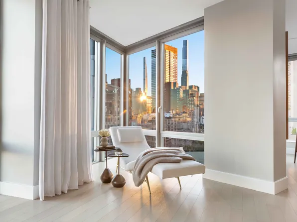 212 West 72nd Street 15G image 2 of 16
