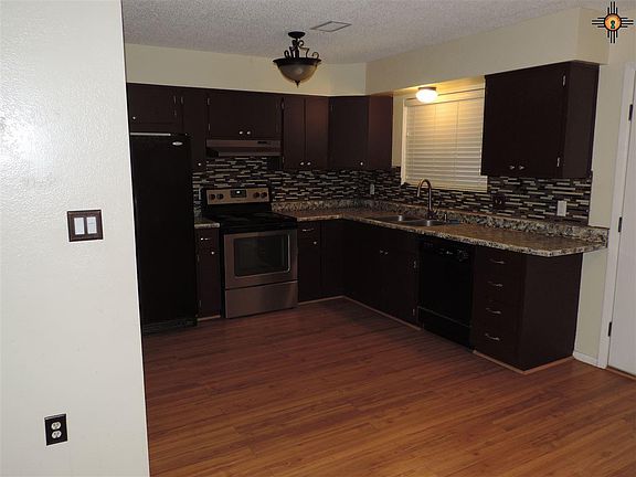 5th image of 1107 S Santa Catalina St
