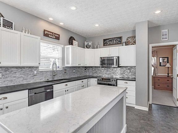 3rd image of 5770 Cypress Hollow Ct