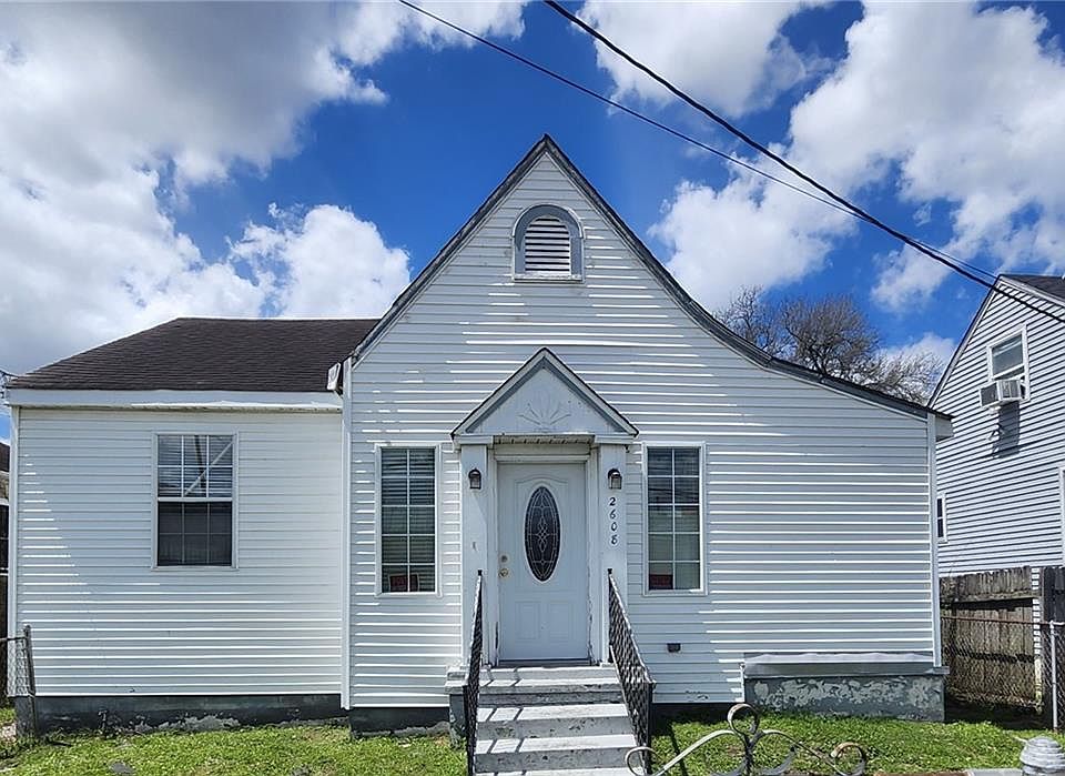 1st image of 2608 Painters St
