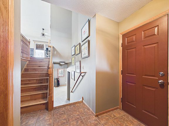 5th image of 7587 Wellington Cir