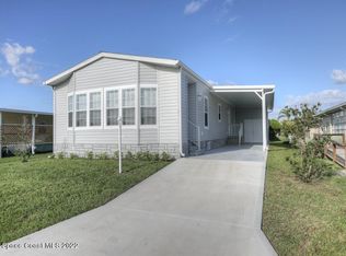834 Wren Cir, Barefoot Bay, FL 32976