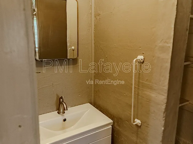 1914 State St #1 — Photo 12