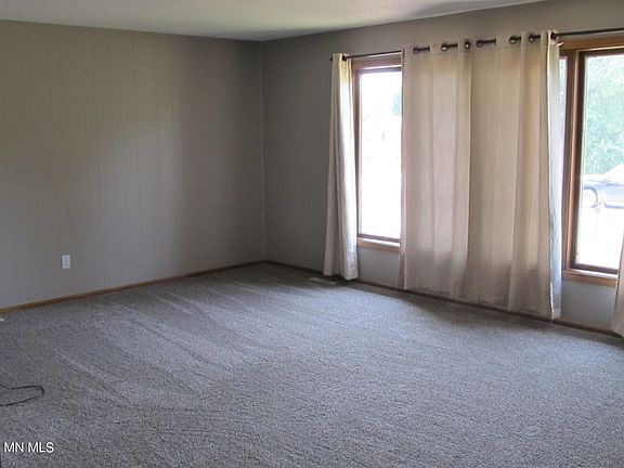 4th image of 1311 Jackson Ave