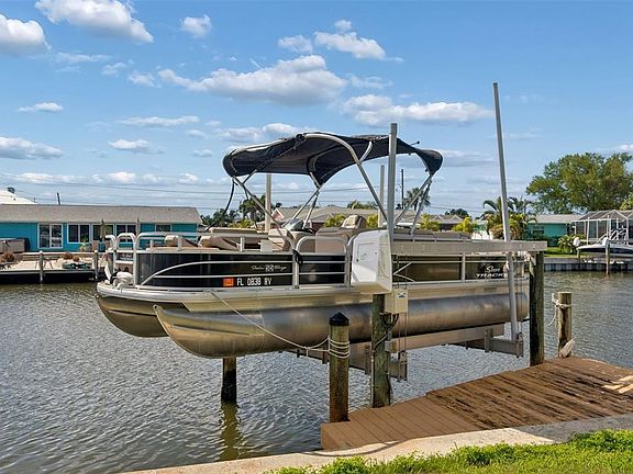 4th image of 10443 Waterbird Way