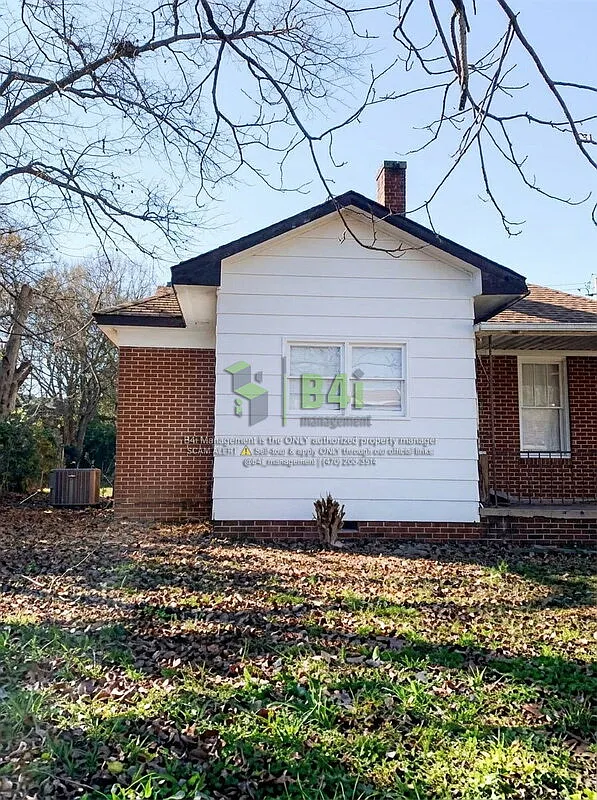 3 bed, 2.0 bath, 1538 sqft, $1,300 — Photo 3