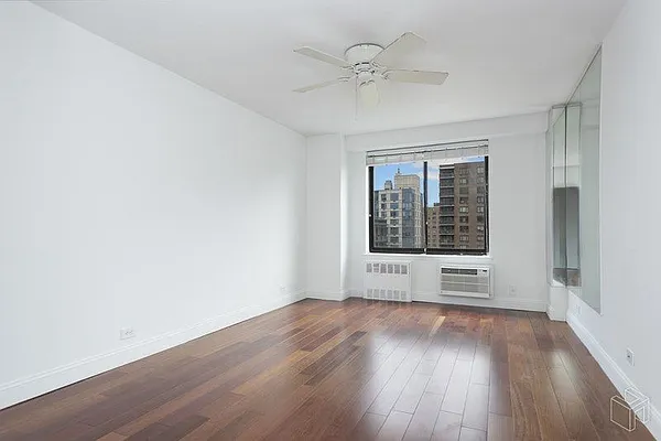 Rented by Halstead Real Estate | media 11