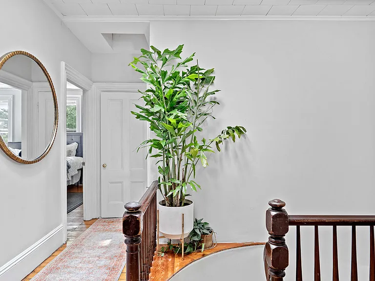 11 Hill St #2 — Photo 8
