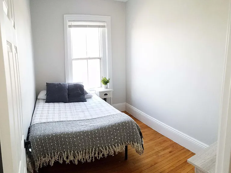 36 Beacon St #3 — Photo 9