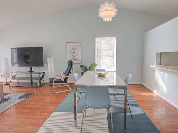 4th image of 201 Howell St APT 400B