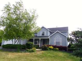 1N971 Mulhern Dr, Elburn, IL 60119