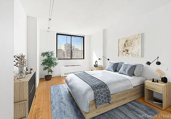 3rd image of 225 W 83rd St APT 11L