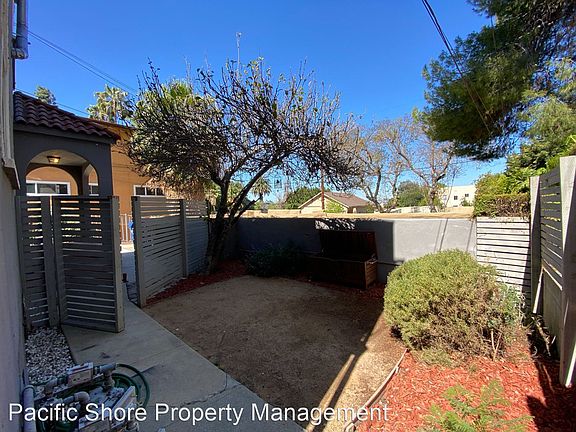 2nd image of 834 Hyperion Ave #3853038