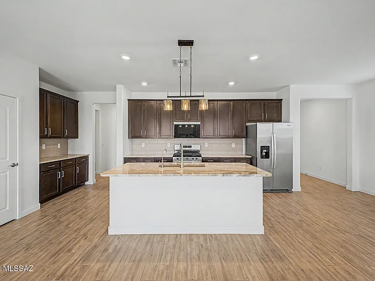 2177 W Desert Topaz Way — Photo 12