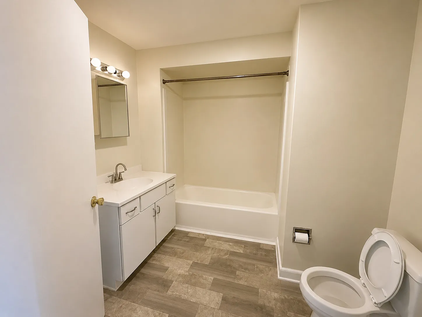 1 bed, $1,000 — Photo 3