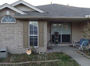 312 N Point Dr, Venus, TX 76084