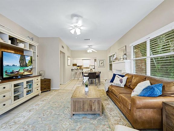 5th image of 18 Heilwood St