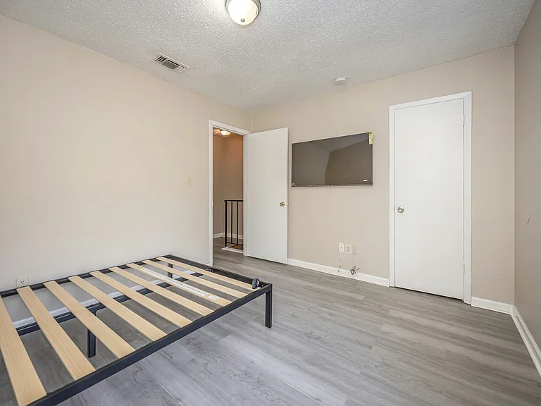 3801 Lanier Ave #C — Photo 13