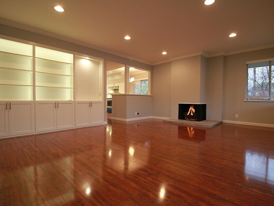 1st image of 360 Cliff Dr APT 4
