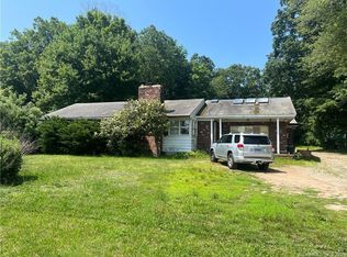 406 Liberty St, Pawcatuck, CT 06379