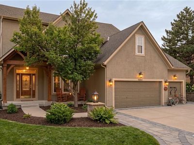 16212 S Bradley Dr, Olathe, KS, 66062