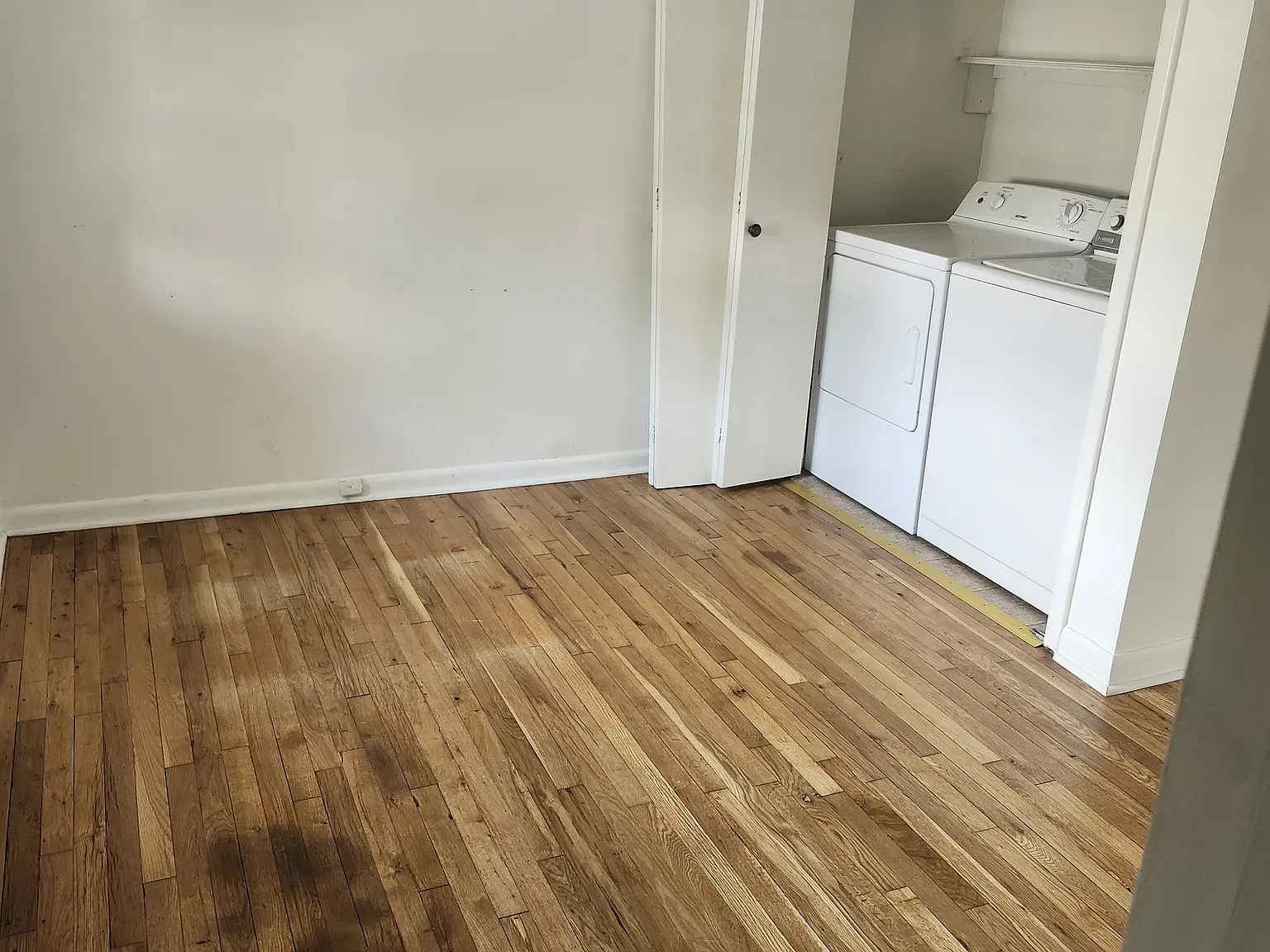 118 W Pierson Ave — Photo 4