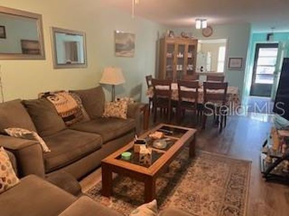 9218 Mission Oaks Blvd #E, Seminole, FL 33776