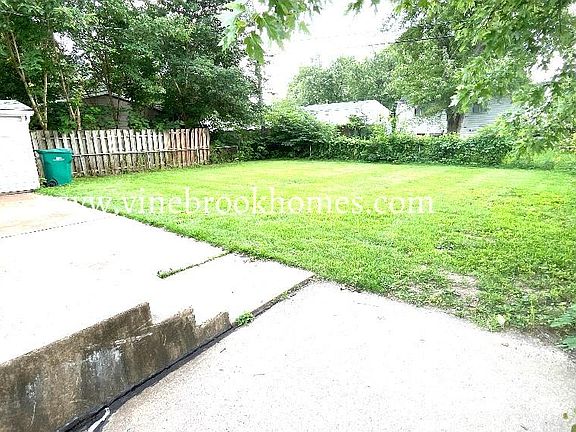 2nd image of 1204 Prigge Ave