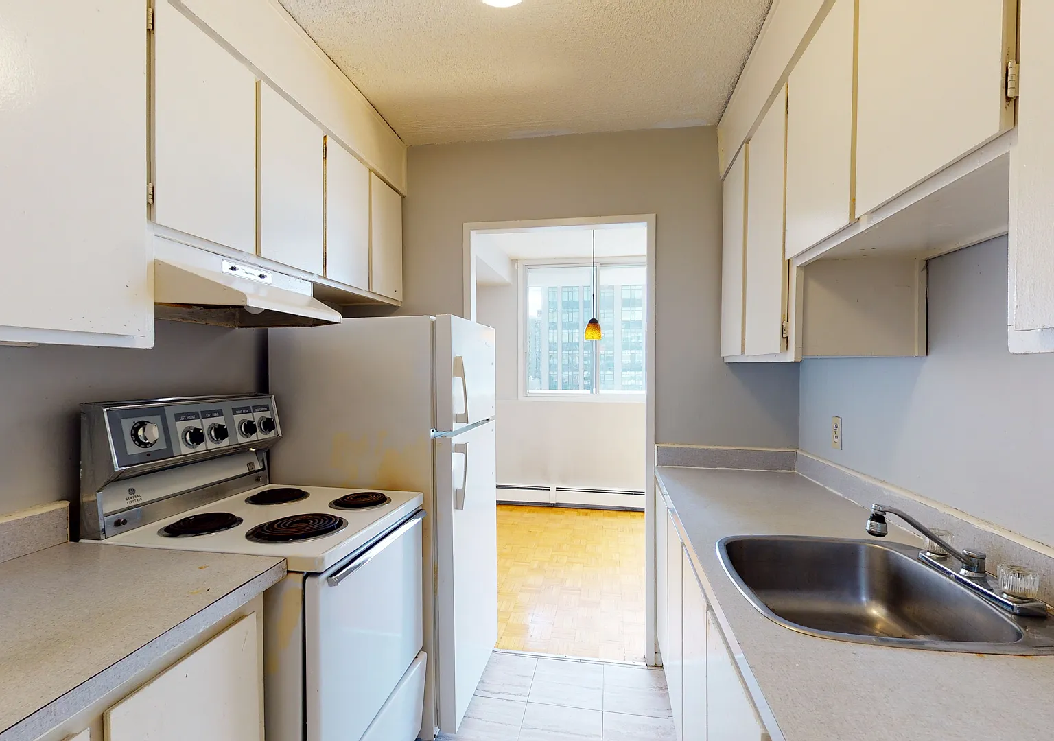 Gloucester Apartments — Photo 2