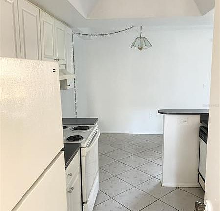 2nd image of 1176 Paseo Del Mar APT C