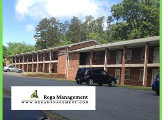 5225 Shattalon Dr APT 16, Winston Salem, NC 27106