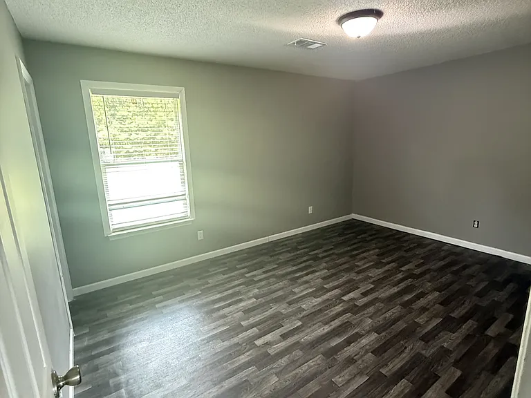 1675 Chain Gang Rd #1675 — Photo 4