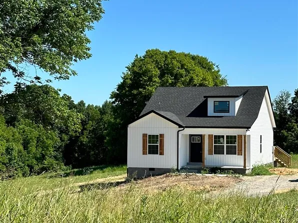 887 Union Chapel Rd, Scottsville, KY 42164
