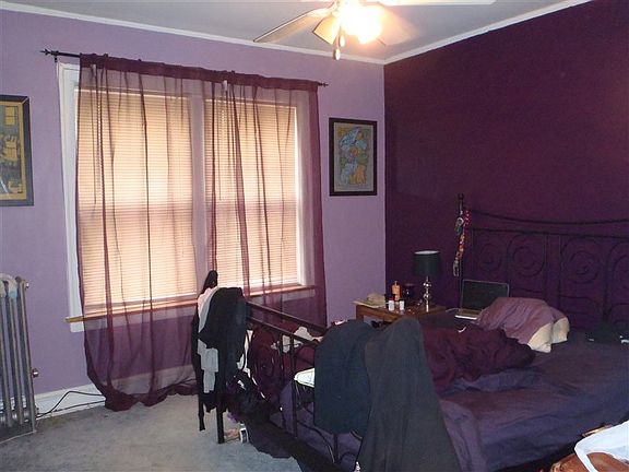 5th image of 2055 W Berwyn Ave APT 3