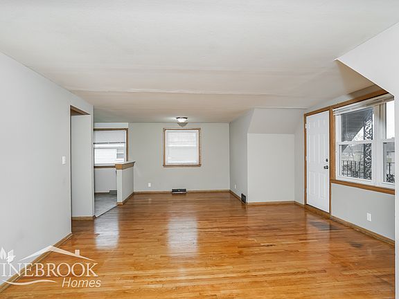 3rd image of 8915 W Carmen Ave #2