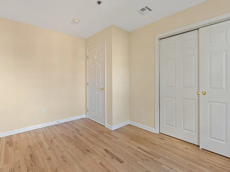 121 Jackson St #2 — Photo 14