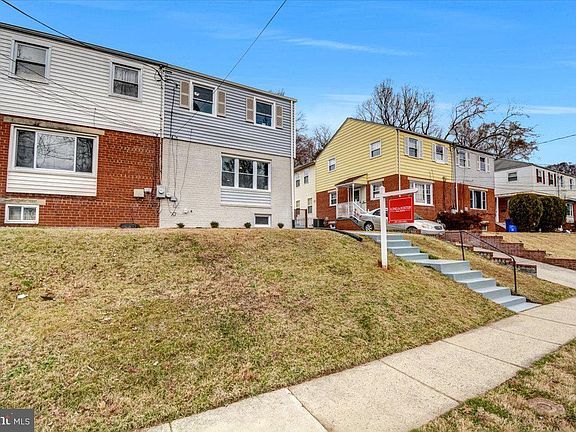 2nd image of 11822 Valleywood Dr