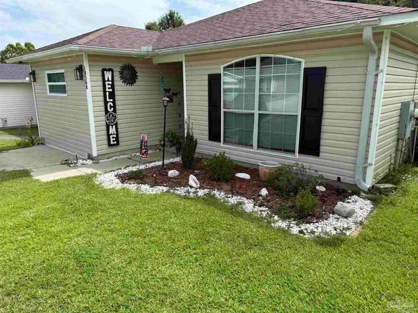 10568 Wilderness Ln, Pensacola, FL 32534