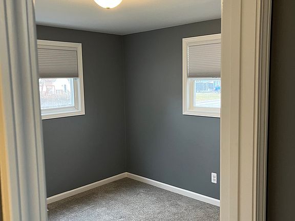 4th image of 33630 Pardo St