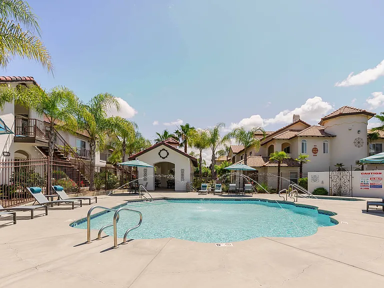 Dominion Courtyard Villas — Photo 15