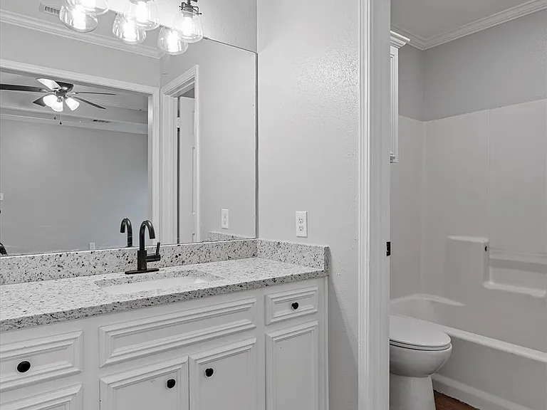 6022 Summerville Ln — Photo 13