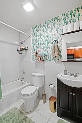 Rented by Nest Seekers International | media 8