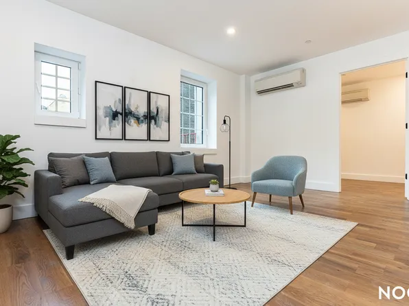 128 Montrose Avenue image 1 of 7