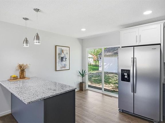 4th image of 3105 Porter Rd